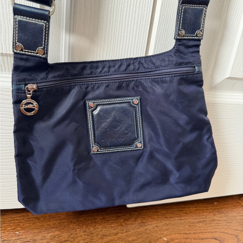 Navy Blue longchamp nylon crossbody Used in great condition!